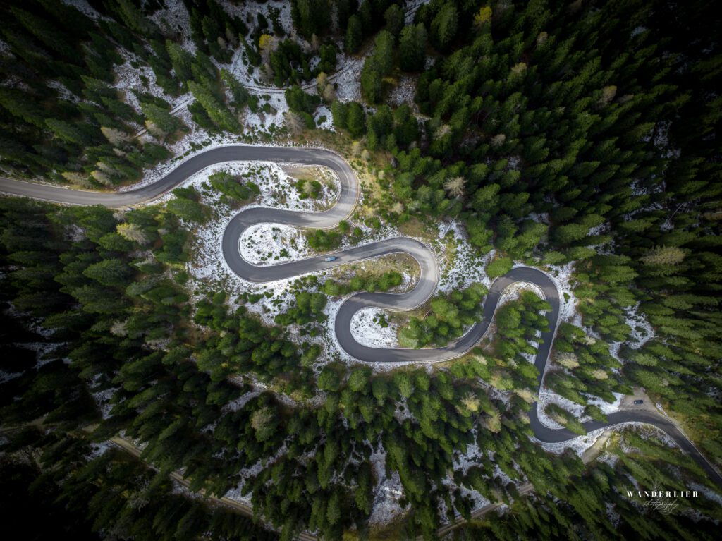 Snake road Dolomieten