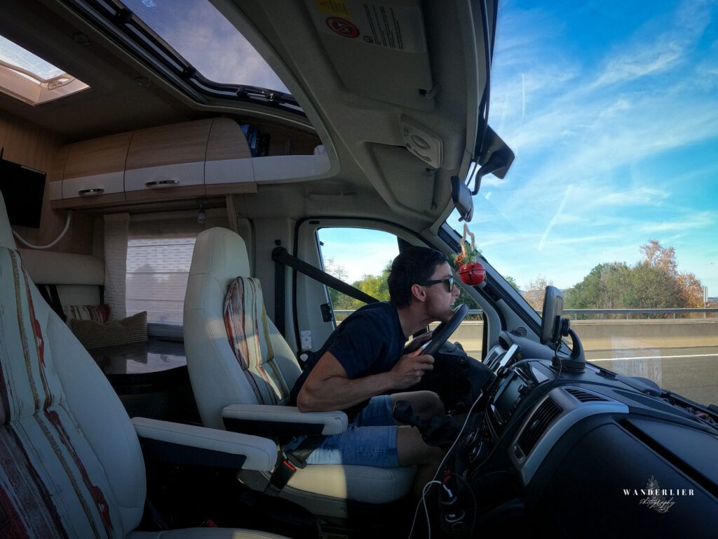 Jeffrey in de camper onderweg naar Valencia