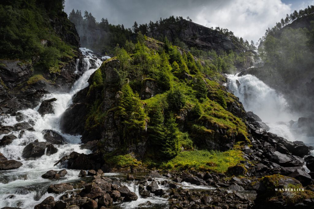Låtefossen Noorwegen
